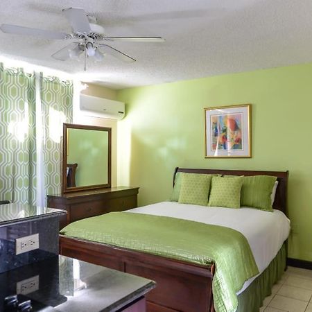 Beach Studio 10 Ocho Rios Exterior photo